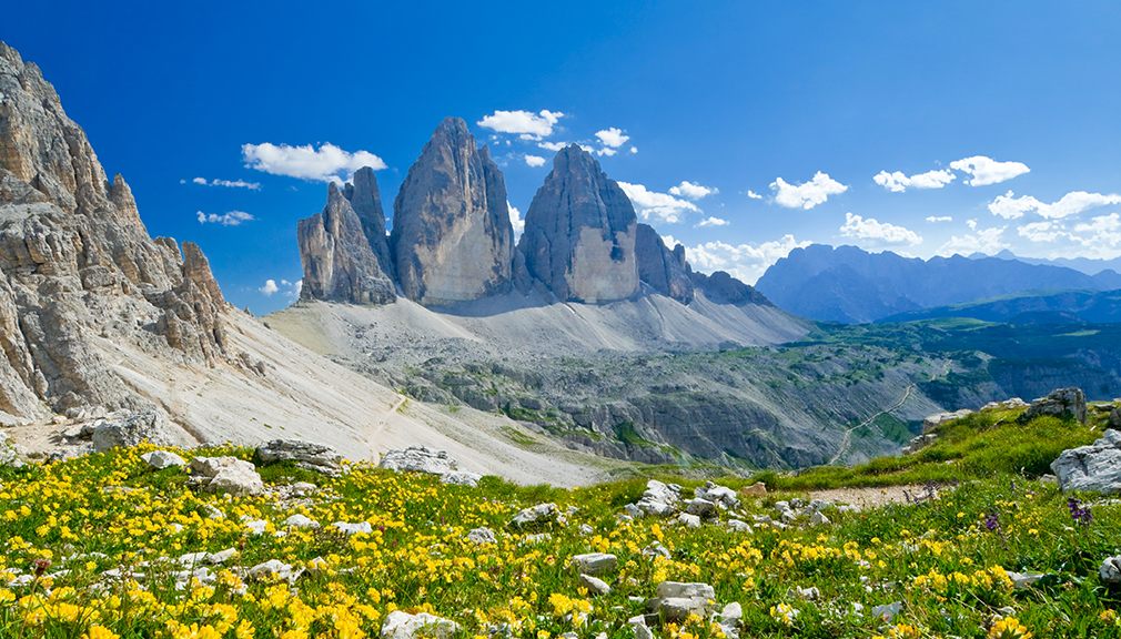 A ROAD TRIP OF DISCOVERY AMONG THE DOLOMITES