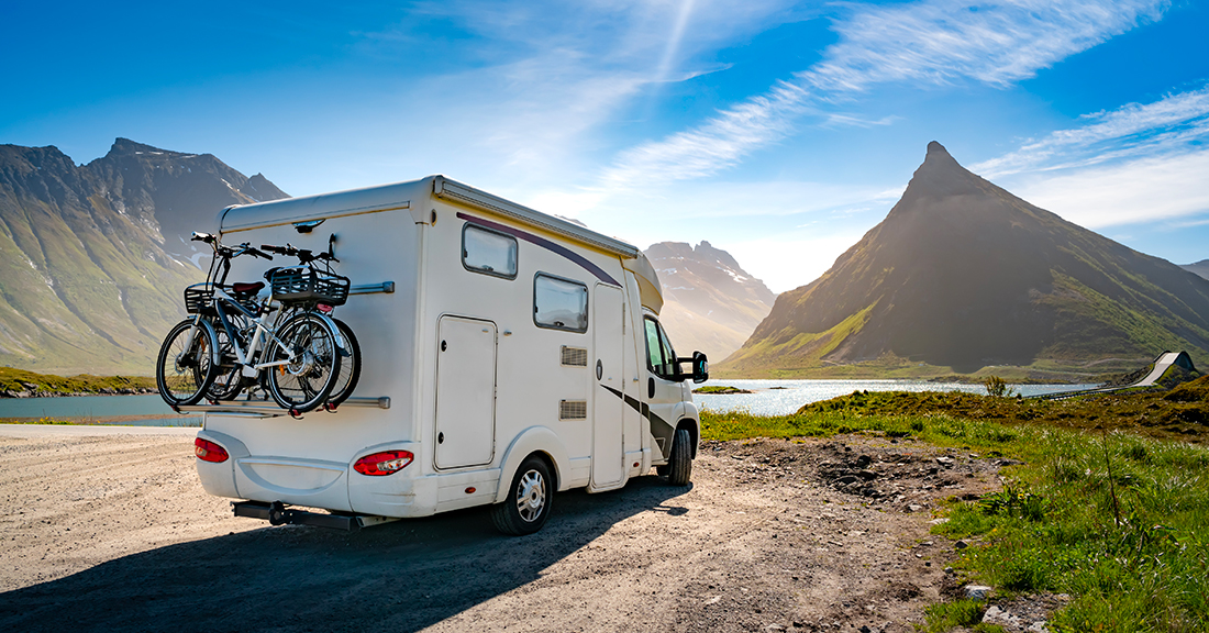 Camper reis met fiets